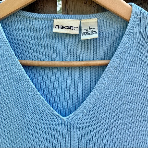 Powder Blue Ribbed V-Neck - Picture 6 of 7